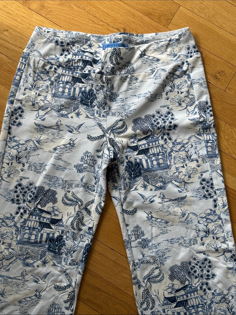 J. McLaughlin White & Blue Printed Jeans - Picture 2 of 6